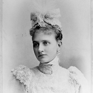 Ausschnitt der Fotografie von Maria Josefa (1867-1944) von einem unbekannten Fotografen. Undatiert.
