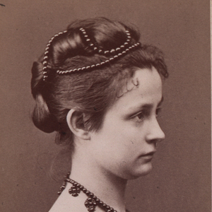 Ausschnitt der Fotografie von Maria Immaculata (1844-1899) von Emil Rabending. Nach 1865.